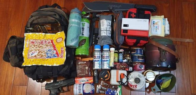 有港人买齐物资拟登山避难【独家】大地震预言掀恐慌(图3)